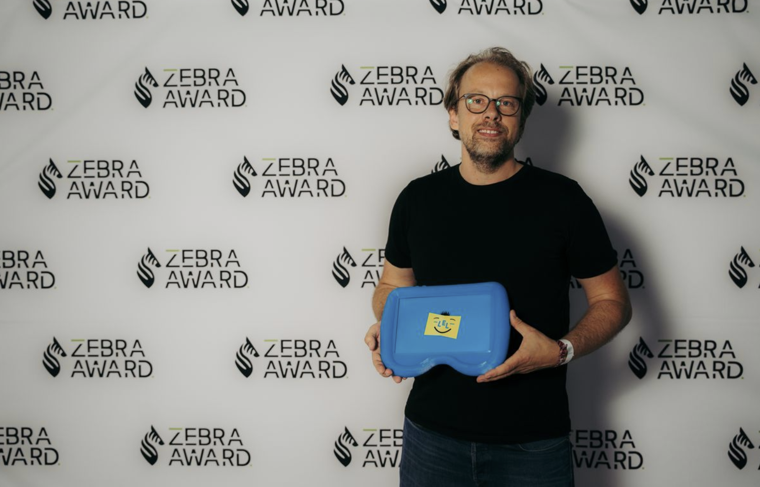 CLELO gewinnt beim Zebra Award